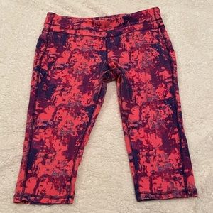 DryTEK Capri workout leggings